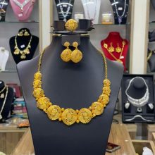 FASHION GOLD-PLATED NECKLACE