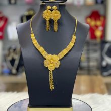 FASHION GOLD-PLATED NECKLACE