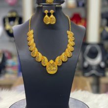 FASHION GOLD-PLATED NECKLACE