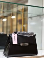 1943dd46-34ff-4a9d-ade2-4d020f5a953e