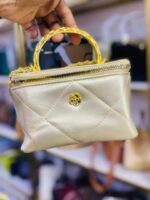 641fb208-eee5-4ef5-91f1-785454bdc9b9