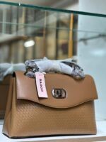 652db0b8-55d7-4801-8385-bbe64c65d829