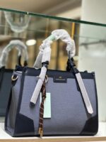 65b8c395-408a-49e0-bf42-cc318dbdfbf2